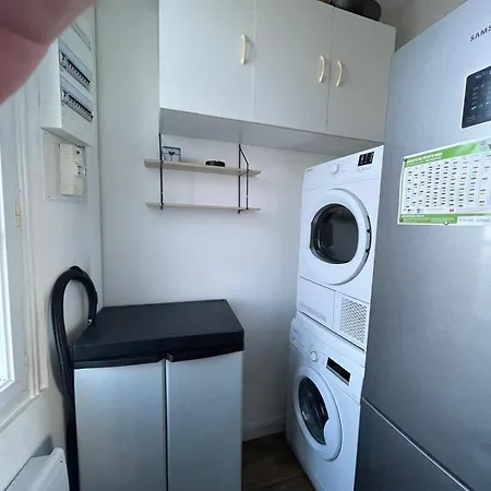 Апартаменты Family Cocoon By The Sea Ла-Транш-сюр-Мер